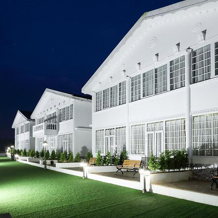 Treebo Skydale Inn & Suites With Mountain View Ooty Bagian luar foto