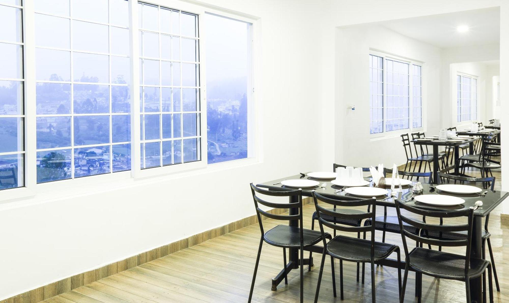 Treebo Skydale Inn & Suites With Mountain View Ooty Bagian luar foto