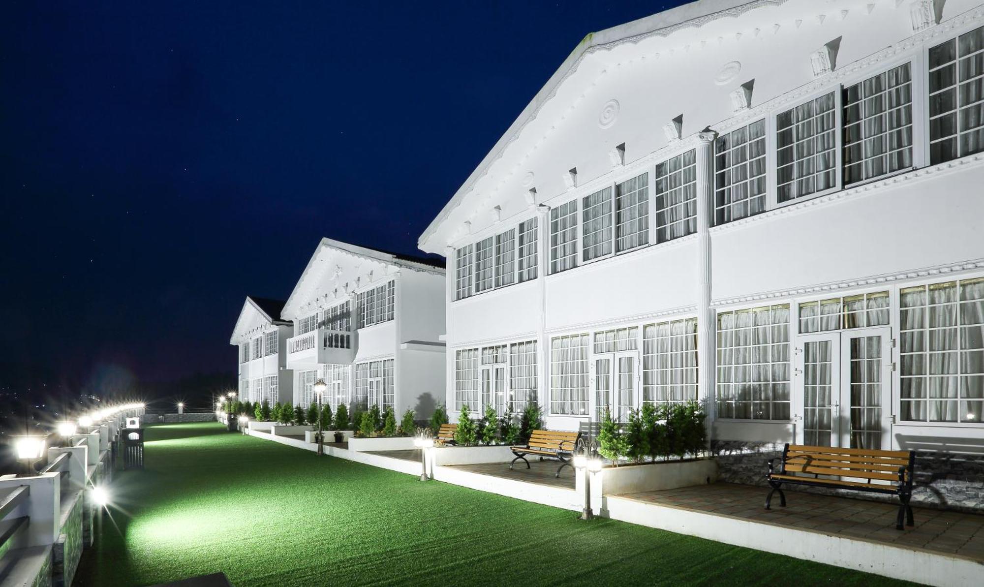 Treebo Skydale Inn & Suites With Mountain View Ooty Bagian luar foto